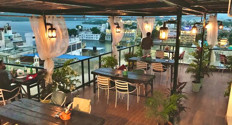Online Table Reservation At Sun Moon Restaurant Pichola Udaipur Online Table Reservation At Sun Moon Restaurant Pichola Udaipur